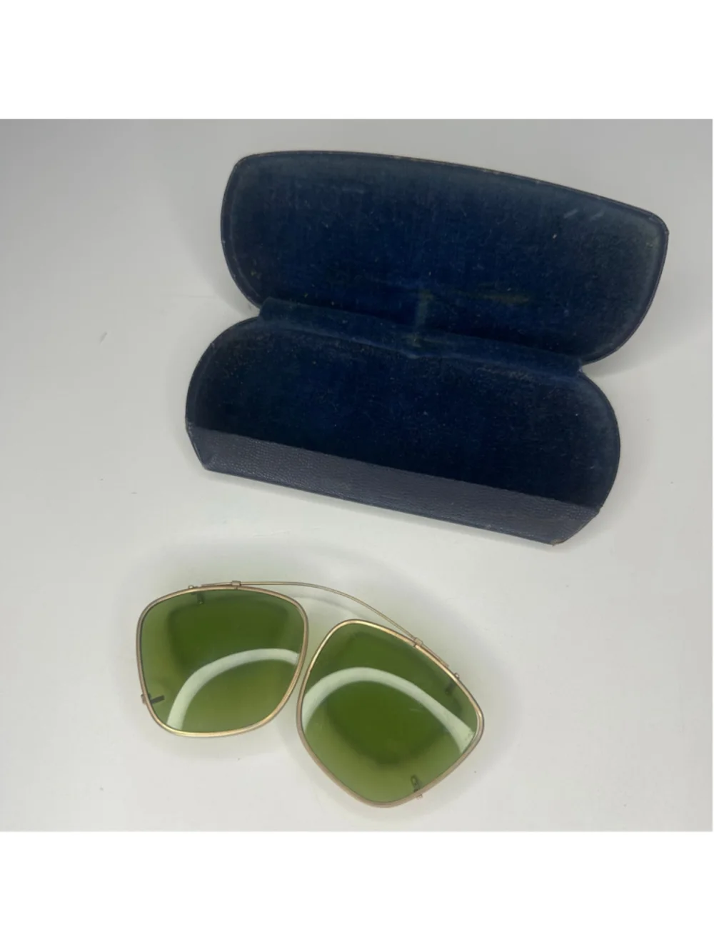 Vintage Mid Century Clip On Eyeglasses Sunglasses Gold Wire Green Lense w Case